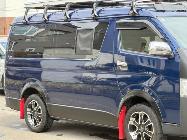 ハイエースワゴン ＧＬ　４ＷＤ　ルーフテント／ソーラーパネル／サブバッテリー／ポータブルバッテリー／ポータブルバッテリー／電子レンジ／レカロシート／バックカメラ／サイドカメラ／社外メモリーナビＴＶ／リアモニター（15枚目）