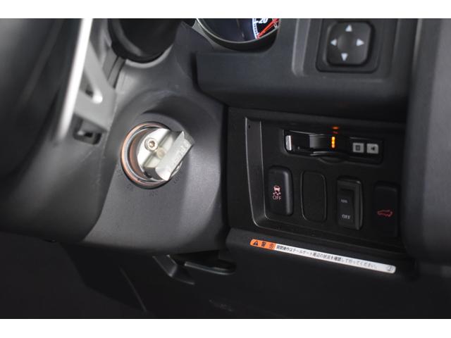 デリカＤ：５ Ｄ　パワーパッケージ　４ＷＤ　４インチリフトアップ／社外マフラー／バンパーガード／社外フォグ／ＬＥＤ／キセノンヘッドライト／社外１６インチホイール／フリップダウンモニター／社外メモリーナビ／パワーバックドア（64枚目）