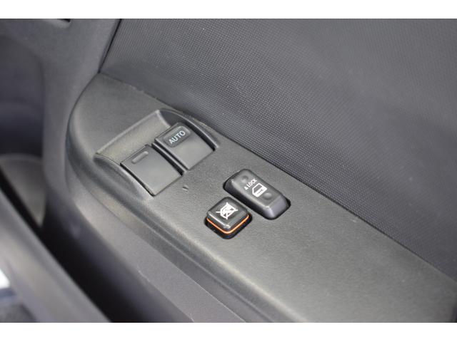ブローニィバン ロングＤＸ　４ＷＤ　ディーゼルターボ／本州仕入／寒冷地仕様／衝突被害軽減ブレーキ／６人乗りキーレスエントリー／リアヒーター／リアミラー／ビルトインＥＴＣ／オートハイビーム／（62枚目）
