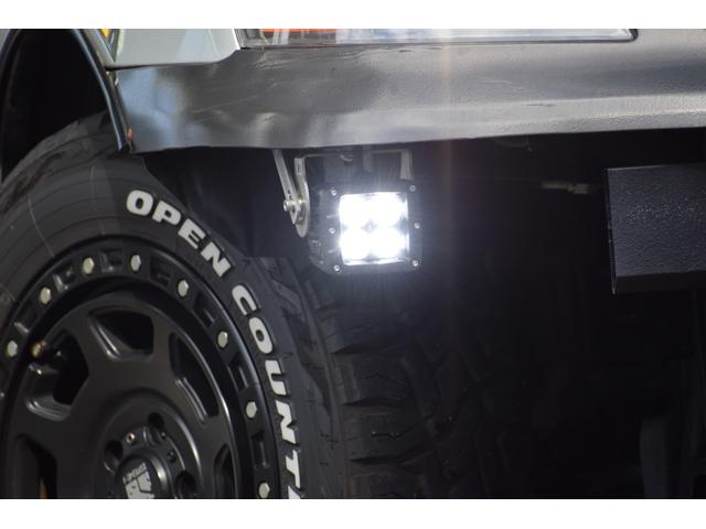 マークIIブリット ２．５ｉＲ－Ｓ　Ｆｏｕｒ　４ＷＤ　本州仕入れ／オープンカントリー／キセノンヘッドランプ／社外ルーフキャリア／ディスプレイオーディオ／純正ナビ／ＬＥＤフォグランプ／社外バンパーガード／ＥＴＣ／ミラー型ドラレコ／バックカメラ（18枚目）