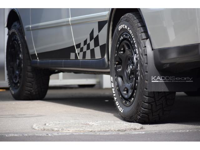 マークIIブリット ２．５ｉＲ－Ｓ　Ｆｏｕｒ　４ＷＤ　本州仕入れ／オープンカントリー／キセノンヘッドランプ／社外ルーフキャリア／ディスプレイオーディオ／純正ナビ／ＬＥＤフォグランプ／社外バンパーガード／ＥＴＣ／ミラー型ドラレコ／バックカメラ（32枚目）