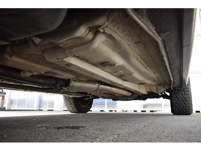 マークIIブリット ２．５ｉＲ－Ｓ　Ｆｏｕｒ　４ＷＤ　本州仕入れ／オープンカントリー／キセノンヘッドランプ／社外ルーフキャリア／ディスプレイオーディオ／純正ナビ／ＬＥＤフォグランプ／社外バンパーガード／ＥＴＣ／ミラー型ドラレコ／バックカメラ（44枚目）