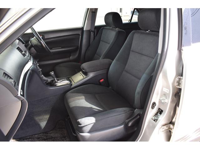 マークIIブリット ２．５ｉＲ－Ｓ　Ｆｏｕｒ　４ＷＤ　本州仕入れ／オープンカントリー／キセノンヘッドランプ／社外ルーフキャリア／ディスプレイオーディオ／純正ナビ／ＬＥＤフォグランプ／社外バンパーガード／ＥＴＣ／ミラー型ドラレコ／バックカメラ（50枚目）