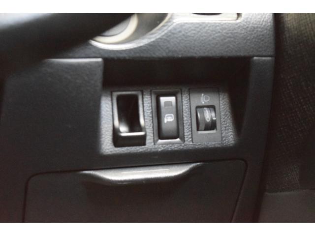 マークIIブリット ２．５ｉＲ－Ｓ　Ｆｏｕｒ　４ＷＤ　本州仕入れ／オープンカントリー／キセノンヘッドランプ／社外ルーフキャリア／ディスプレイオーディオ／純正ナビ／ＬＥＤフォグランプ／社外バンパーガード／ＥＴＣ／ミラー型ドラレコ／バックカメラ（66枚目）