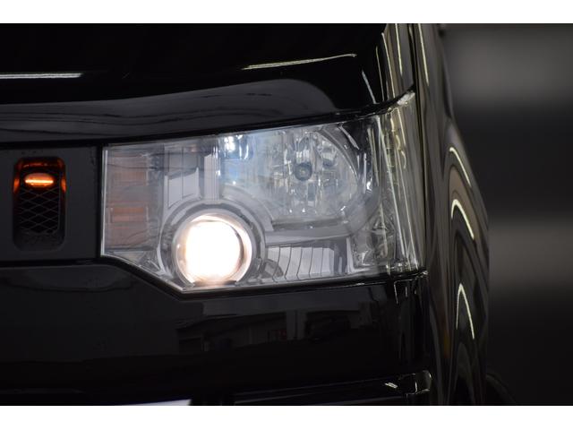 デリカＤ：５ Ｄ　パワーパッケージ　４ＷＤ　クルーズコントロール／前席シートヒーター／チッピング塗装グリル／キセノンヘッドライト／ＬＥＤフォグランプ／社外メモリーナビ／ＥＴＣ］車載器／バックカメラ／パドルシフト／７人乗りキャプテンシート（5枚目）