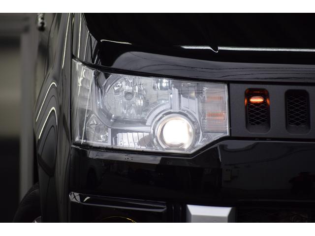 デリカＤ：５ Ｄ　パワーパッケージ　４ＷＤ　クルーズコントロール／前席シートヒーター／チッピング塗装グリル／キセノンヘッドライト／ＬＥＤフォグランプ／社外メモリーナビ／ＥＴＣ］車載器／バックカメラ／パドルシフト／７人乗りキャプテンシート（15枚目）