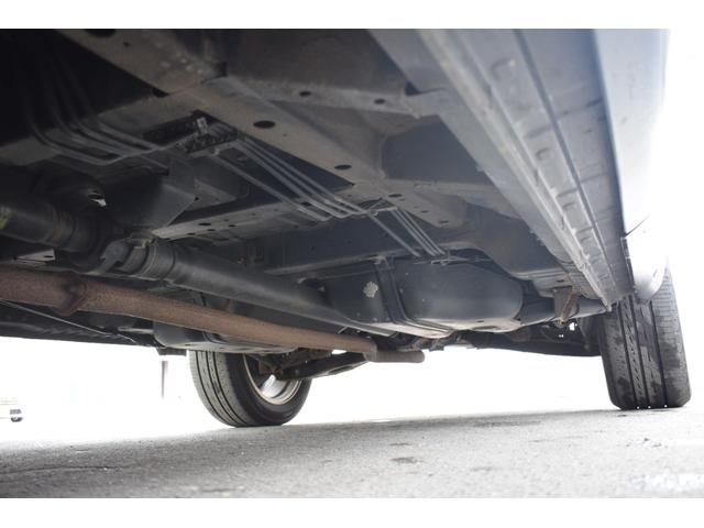 デリカＤ：５ Ｄ　パワーパッケージ　４ＷＤ　クルーズコントロール／前席シートヒーター／チッピング塗装グリル／キセノンヘッドライト／ＬＥＤフォグランプ／社外メモリーナビ／ＥＴＣ］車載器／バックカメラ／パドルシフト／７人乗りキャプテンシート（41枚目）