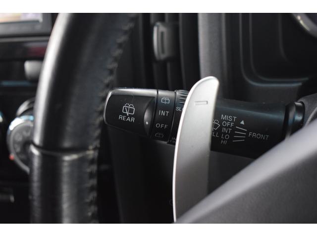デリカＤ：５ Ｄ　パワーパッケージ　４ＷＤ　クルーズコントロール／前席シートヒーター／チッピング塗装グリル／キセノンヘッドライト／ＬＥＤフォグランプ／社外メモリーナビ／ＥＴＣ］車載器／バックカメラ／パドルシフト／７人乗りキャプテンシート（61枚目）