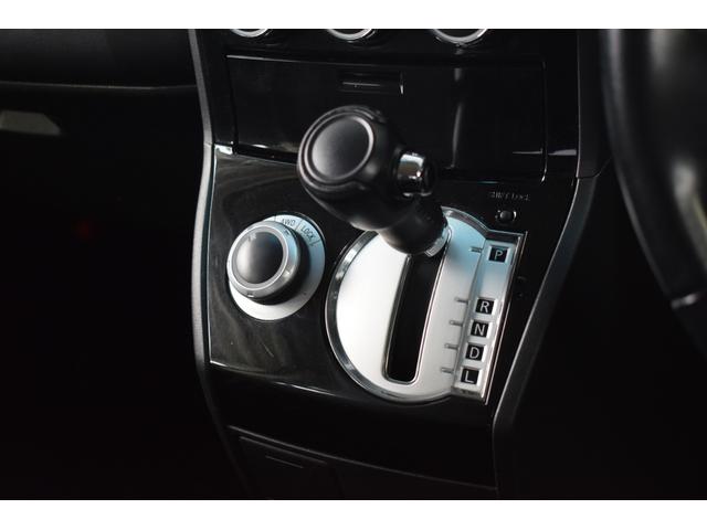デリカＤ：５ Ｄ　パワーパッケージ　４ＷＤ　クルーズコントロール／前席シートヒーター／チッピング塗装グリル／キセノンヘッドライト／ＬＥＤフォグランプ／社外メモリーナビ／ＥＴＣ］車載器／バックカメラ／パドルシフト／７人乗りキャプテンシート（66枚目）