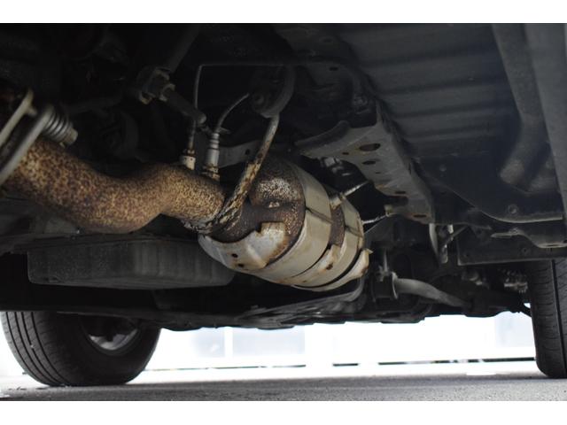 ハイエースバン ロングスーパーＧＬプライムセレ　４ＷＤ　ベットキット／サブバッテリー２基／フリップダウンモニター／フルセグテレビ／キセノンヘッドライト／ＬＥＤフォグランプ／社外１６インチアルミ／ドライブレコーダー／ＥＴＣ車載器／バックカメラ（40枚目）