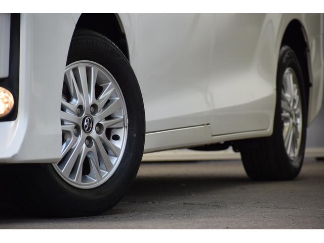 ヴォクシー キャンピング　４ＷＤ　４ＷＤ　５人乗りキャンピング／外部電源／ＦＦヒーター／走行充電／回転シート／ベットキット／サブバッテリー／インバーター／純正エンジンスターター／バックカメラ／遮光カーテン／ポータブル冷蔵庫（31枚目）