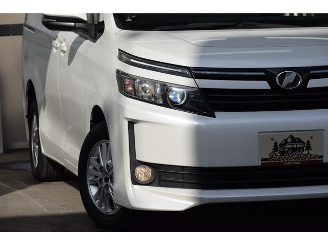 ヴォクシー キャンピング　４ＷＤ　４ＷＤ　５人乗りキャンピング／外部電源／ＦＦヒーター／走行充電／回転シート／ベットキット／サブバッテリー／インバーター／純正エンジンスターター／バックカメラ／遮光カーテン／ポータブル冷蔵庫（35枚目）