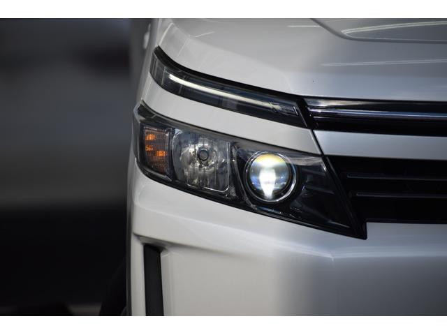 ヴォクシー キャンピング　４ＷＤ　４ＷＤ　５人乗りキャンピング／外部電源／ＦＦヒーター／走行充電／回転シート／ベットキット／サブバッテリー／インバーター／純正エンジンスターター／バックカメラ／遮光カーテン／ポータブル冷蔵庫（36枚目）