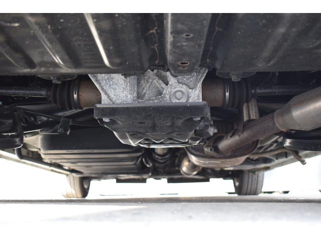 ヴォクシー キャンピング　４ＷＤ　４ＷＤ　５人乗りキャンピング／外部電源／ＦＦヒーター／走行充電／回転シート／ベットキット／サブバッテリー／インバーター／純正エンジンスターター／バックカメラ／遮光カーテン／ポータブル冷蔵庫（54枚目）