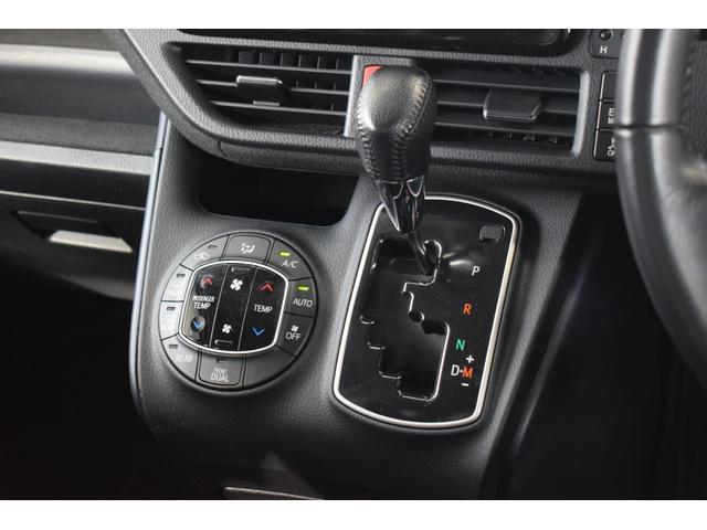 ヴォクシー キャンピング　４ＷＤ　４ＷＤ　５人乗りキャンピング／外部電源／ＦＦヒーター／走行充電／回転シート／ベットキット／サブバッテリー／インバーター／純正エンジンスターター／バックカメラ／遮光カーテン／ポータブル冷蔵庫（76枚目）