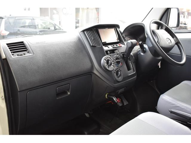 ライトエースバン GL 4WD タコスハナ/キャンピング/サブバッテリー/寒冷地仕様/FFヒーター/ルーフベント/インバータ/バンクベット/サイドオーニング/外部電源/バックカメラ/ETC車載器/リヤフォグランプ/8ナンバー(31枚目)