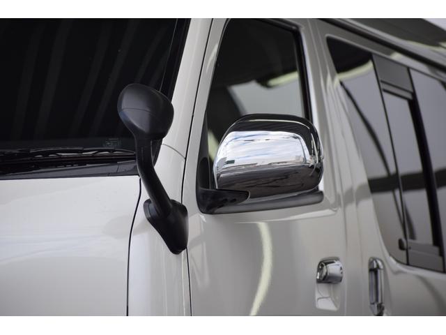 ハイエースバン ロングワイドスーパＧＬマルチロルトランスポタタイプＩＩ　４ＷＤ　３型モデル／モデリスタＭＲＴタイプ２／ロンリュームフロア／収納ＢＯＸ付フルトリム／ベッドキット／純正エンジンスターター社外アルミホイール／純正ＳＤナビＴＶ／バックカメラ／キセノン／ＬＥＤフォグ（10枚目）
