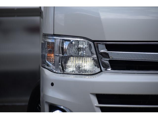 ハイエースバン ロングワイドスーパＧＬマルチロルトランスポタタイプＩＩ　４ＷＤ　３型モデル／モデリスタＭＲＴタイプ２／ロンリュームフロア／収納ＢＯＸ付フルトリム／ベッドキット／純正エンジンスターター社外アルミホイール／純正ＳＤナビＴＶ／バックカメラ／キセノン／ＬＥＤフォグ（17枚目）