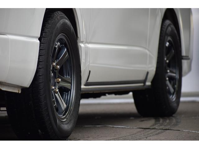 ハイエースバン ロングワイドスーパＧＬマルチロルトランスポタタイプＩＩ　４ＷＤ　３型モデル／モデリスタＭＲＴタイプ２／ロンリュームフロア／収納ＢＯＸ付フルトリム／ベッドキット／純正エンジンスターター社外アルミホイール／純正ＳＤナビＴＶ／バックカメラ／キセノン／ＬＥＤフォグ（28枚目）