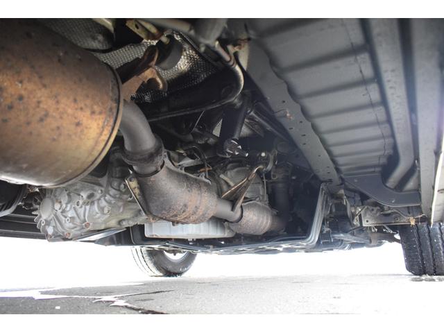 ハイエースバン ロングワイドスーパＧＬマルチロルトランスポタタイプＩＩ　４ＷＤ　３型モデル／モデリスタＭＲＴタイプ２／ロンリュームフロア／収納ＢＯＸ付フルトリム／ベッドキット／純正エンジンスターター社外アルミホイール／純正ＳＤナビＴＶ／バックカメラ／キセノン／ＬＥＤフォグ（41枚目）