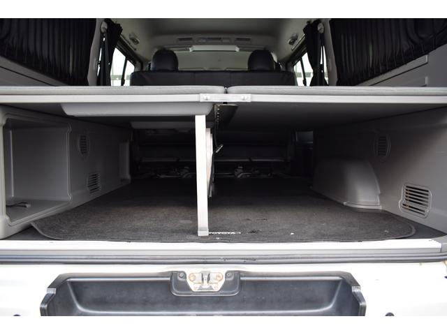 ハイエースバン ロングワイドスーパＧＬマルチロルトランスポタタイプＩＩ　４ＷＤ　３型モデル／モデリスタＭＲＴタイプ２／ロンリュームフロア／収納ＢＯＸ付フルトリム／ベッドキット／純正エンジンスターター社外アルミホイール／純正ＳＤナビＴＶ／バックカメラ／キセノン／ＬＥＤフォグ（46枚目）