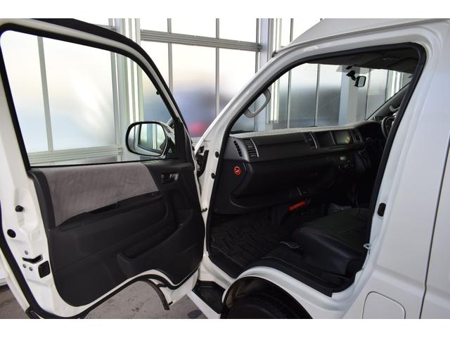 ハイエースバン ロングワイドスーパＧＬマルチロルトランスポタタイプＩＩ　４ＷＤ　３型モデル／モデリスタＭＲＴタイプ２／ロンリュームフロア／収納ＢＯＸ付フルトリム／ベッドキット／純正エンジンスターター社外アルミホイール／純正ＳＤナビＴＶ／バックカメラ／キセノン／ＬＥＤフォグ（59枚目）