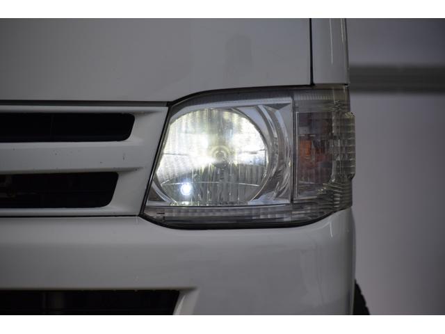 ハイエースバン ４ドアバン３．０ディーゼルＴ　ＤＸロング　４ＷＤ　４ＷＤ　９人乗り／ユーザー買取車／自作ベットキット／ローダウン／オーバオーフェンダー／ＬＥＤフォグランプ／ＥＴＣ車載器／Ｂｌｕｅｔｏｏｔｈ対応ＣＤオーディオ／ダッシュパネルペイント／スタッドレスタイヤ（5枚目）