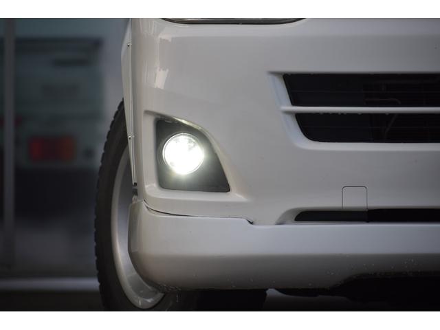ハイエースバン ４ドアバン３．０ディーゼルＴ　ＤＸロング　４ＷＤ　４ＷＤ　９人乗り／ユーザー買取車／自作ベットキット／ローダウン／オーバオーフェンダー／ＬＥＤフォグランプ／ＥＴＣ車載器／Ｂｌｕｅｔｏｏｔｈ対応ＣＤオーディオ／ダッシュパネルペイント／スタッドレスタイヤ（16枚目）
