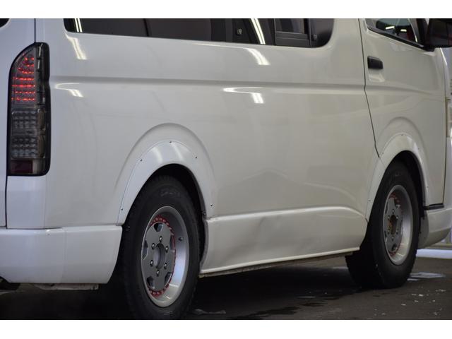 ハイエースバン ４ドアバン３．０ディーゼルＴ　ＤＸロング　４ＷＤ　４ＷＤ　９人乗り／ユーザー買取車／自作ベットキット／ローダウン／オーバオーフェンダー／ＬＥＤフォグランプ／ＥＴＣ車載器／Ｂｌｕｅｔｏｏｔｈ対応ＣＤオーディオ／ダッシュパネルペイント／スタッドレスタイヤ（22枚目）
