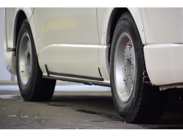 ハイエースバン ４ドアバン３．０ディーゼルＴ　ＤＸロング　４ＷＤ　４ＷＤ　９人乗り／ユーザー買取車／自作ベットキット／ローダウン／オーバオーフェンダー／ＬＥＤフォグランプ／ＥＴＣ車載器／Ｂｌｕｅｔｏｏｔｈ対応ＣＤオーディオ／ダッシュパネルペイント／スタッドレスタイヤ（32枚目）