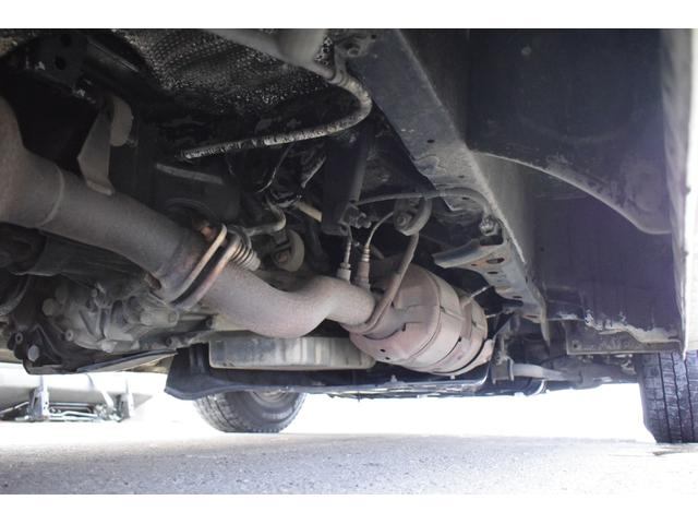 ハイエースバン ４ドアバン３．０ディーゼルＴ　ＤＸロング　４ＷＤ　４ＷＤ　９人乗り／ユーザー買取車／自作ベットキット／ローダウン／オーバオーフェンダー／ＬＥＤフォグランプ／ＥＴＣ車載器／Ｂｌｕｅｔｏｏｔｈ対応ＣＤオーディオ／ダッシュパネルペイント／スタッドレスタイヤ（37枚目）