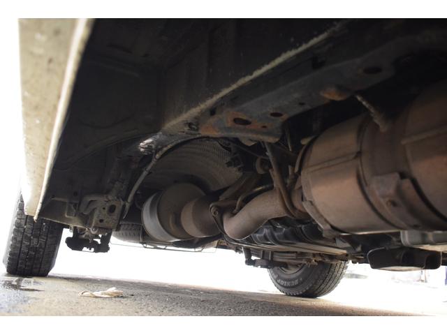 ハイエースバン ４ドアバン３．０ディーゼルＴ　ＤＸロング　４ＷＤ　４ＷＤ　９人乗り／ユーザー買取車／自作ベットキット／ローダウン／オーバオーフェンダー／ＬＥＤフォグランプ／ＥＴＣ車載器／Ｂｌｕｅｔｏｏｔｈ対応ＣＤオーディオ／ダッシュパネルペイント／スタッドレスタイヤ（38枚目）