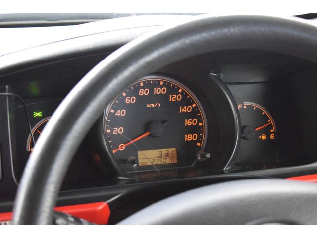 ハイエースバン ４ドアバン３．０ディーゼルＴ　ＤＸロング　４ＷＤ　４ＷＤ　９人乗り／ユーザー買取車／自作ベットキット／ローダウン／オーバオーフェンダー／ＬＥＤフォグランプ／ＥＴＣ車載器／Ｂｌｕｅｔｏｏｔｈ対応ＣＤオーディオ／ダッシュパネルペイント／スタッドレスタイヤ（62枚目）