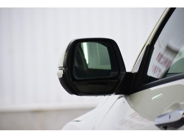 ヴェゼル ハイブリッドＺ・ホンダセンシング　４ＷＤ　シートヒーター／クルーズコントロール／ＬＥＤヘッドライト／ＬＥＤフォグランプ／電動パーキングブレーキ／バックカメラ／プッシュスタート／スマートキー／ＥＴＣ車載器／ドライブレコーダー（9枚目）