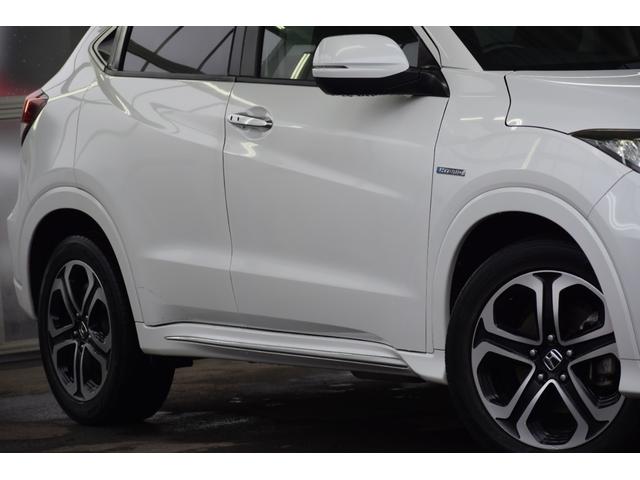 ヴェゼル ハイブリッドＺ・ホンダセンシング　４ＷＤ　シートヒーター／クルーズコントロール／ＬＥＤヘッドライト／ＬＥＤフォグランプ／電動パーキングブレーキ／バックカメラ／プッシュスタート／スマートキー／ＥＴＣ車載器／ドライブレコーダー（11枚目）