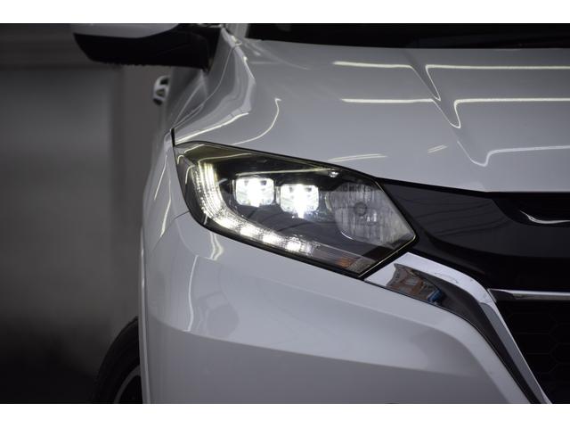 ヴェゼル ハイブリッドＺ・ホンダセンシング　４ＷＤ　シートヒーター／クルーズコントロール／ＬＥＤヘッドライト／ＬＥＤフォグランプ／電動パーキングブレーキ／バックカメラ／プッシュスタート／スマートキー／ＥＴＣ車載器／ドライブレコーダー（14枚目）