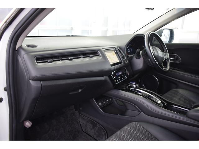 ヴェゼル ハイブリッドＺ・ホンダセンシング　４ＷＤ　シートヒーター／クルーズコントロール／ＬＥＤヘッドライト／ＬＥＤフォグランプ／電動パーキングブレーキ／バックカメラ／プッシュスタート／スマートキー／ＥＴＣ車載器／ドライブレコーダー（42枚目）