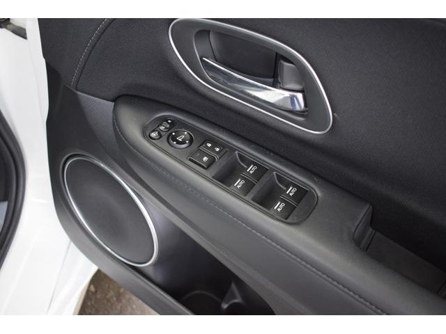 ヴェゼル ハイブリッドＺ・ホンダセンシング　４ＷＤ　シートヒーター／クルーズコントロール／ＬＥＤヘッドライト／ＬＥＤフォグランプ／電動パーキングブレーキ／バックカメラ／プッシュスタート／スマートキー／ＥＴＣ車載器／ドライブレコーダー（53枚目）