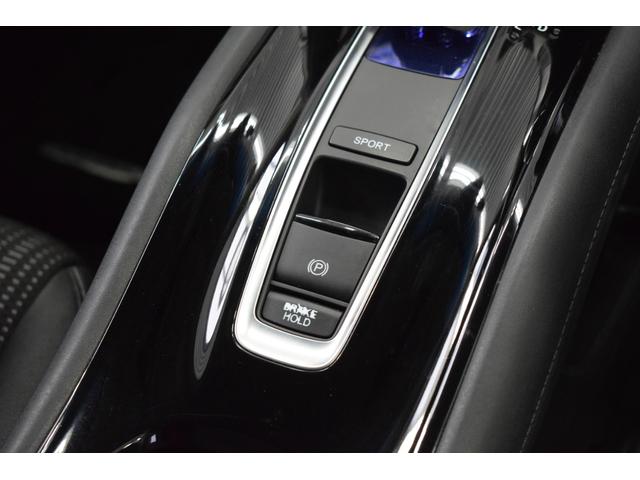 ヴェゼル ハイブリッドＺ・ホンダセンシング　４ＷＤ　シートヒーター／クルーズコントロール／ＬＥＤヘッドライト／ＬＥＤフォグランプ／電動パーキングブレーキ／バックカメラ／プッシュスタート／スマートキー／ＥＴＣ車載器／ドライブレコーダー（65枚目）