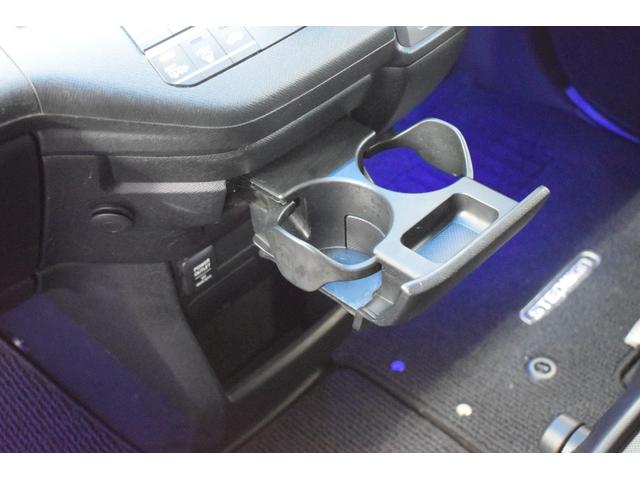 ステップワゴンスパーダ Ｚ　４ＷＤ　９インチ純正ナビ／フリップダウンモニター／バックカメラ／両側パワスラ／ＥＴＣ車載器／イルミネーショングリル／パドルシフト／エンジンスターター／本革巻ステアリング／フットランプ／フルセグテレビ（68枚目）