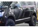 デリカＤ：５ Ｄ　パワーパッケージ　４ＷＤ　リフトアップ／社外ショックアブソーバー／社外１６インチアルミ／グリルマーカー／チッピング塗装／社外メモリーナビ／バックカメラ／ＪＡＯＳスキッドプレート／（5枚目）