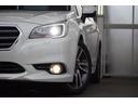 レガシィＢ４ リミテッド　４ＷＤ　ＬＥＤヘッドライト／本州仕入／本革シート／純正オプションナビ／ハーマンカードン／スマートキー／シートメモリー／バックカメラ／寒冷地仕様／純正１７インチアルミ／パワーシート／レーダークルーズ（5枚目）