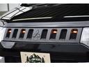 Ｄ　パワーパッケージ　４ＷＤ　クルーズコントロール／前席シートヒーター／チッピング塗装グリル／キセノンヘッドライト／ＬＥＤフォグランプ／社外メモリーナビ／ＥＴＣ］車載器／バックカメラ／パドルシフト／７人乗りキャプテンシート（22枚目）