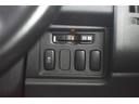 Ｄ　パワーパッケージ　４ＷＤ　クルーズコントロール／前席シートヒーター／チッピング塗装グリル／キセノンヘッドライト／ＬＥＤフォグランプ／社外メモリーナビ／ＥＴＣ］車載器／バックカメラ／パドルシフト／７人乗りキャプテンシート（64枚目）