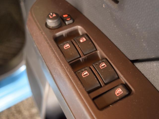 ルーミー X S 4WD 1年保証 夏冬タイヤ付 衝突軽減 パワスラ プッシュスタート ドラレコ ナビ TV DVD Bluetooth ETC シートヒーター バックカメラ クリアランスソナー 社外AW(44枚目)