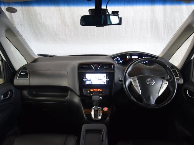 セレナ ハイウェイスター　Ｖセレクション＋セーフティＩＩ　クロスギアパッケージ　４ＷＤ　１年保証　夏冬タイヤ付　ワンオーナー　衝突軽減　両側パワスラ　前後ドラレコ　ナビ　ＴＶ　ＤＶＤ　ＥＴＣ　全方位カメラ　ハーフレザー　ＬＥＤ　エンスタ　プッシュスタート（17枚目）