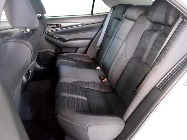 クラウンハイブリッド アスリートＳ　Ｆｏｕｒ　４ＷＤ　１年保証　夏冬タイヤ付　ワンオーナー　プッシュスタート　クルーズコントロール　ナビ　ＴＶ　ＤＶＤ　Ｂｌｕｅｔｏｏｔｈ　ＥＴＣ　バックカメラ　シートヒーター　パワーシート　エンスタ　ＬＥＤ（12枚目）