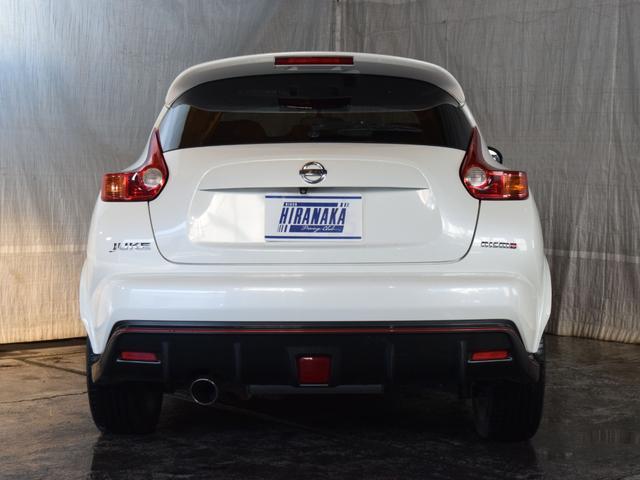 ジューク ニスモ　４ＷＤ　１年保証　夏冬タイヤ付　プッシュスタート　社外ナビ　フルセグＴＶ　ＤＶＤ　Ｂｌｕｅｔｏｏｔｈ　ＥＴＣ　バックカメラ　ドアバイザー　オートライト（30枚目）