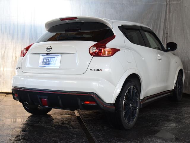 ジューク ニスモ　４ＷＤ　１年保証　夏冬タイヤ付　プッシュスタート　社外ナビ　フルセグＴＶ　ＤＶＤ　Ｂｌｕｅｔｏｏｔｈ　ＥＴＣ　バックカメラ　ドアバイザー　オートライト（31枚目）