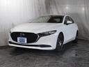 ＭＡＺＤＡ３セダン 　１５Ｃ　４ＷＤ　１年保証　夏冬タイヤ付　衝突軽減ブレーキ　ドラレコ　ＳＤナビ　Ｂｌｕｅｔｏｏｔｈ　ＥＴＣ　バックカメラ　ＬＥＤ　社外ＡＷ　クリアランスソナー　レーンキープアシスト　レンタカーＵＰ（2枚目）